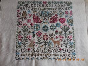 Wildflower Woodland Quaker by Tempting Tangle Designs.